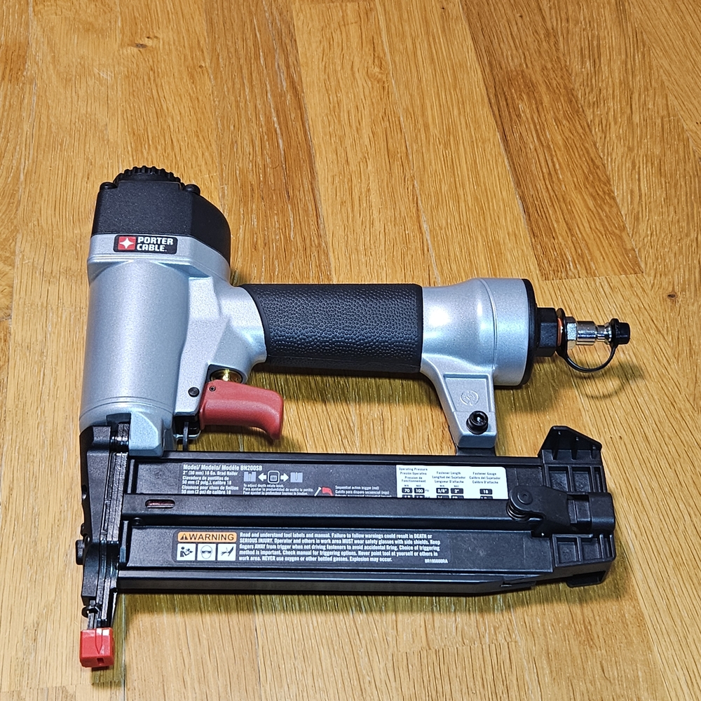 Porter Cable 18 GA Pneumatic Brad Nailer - BN200SB - Picture 2 of 14